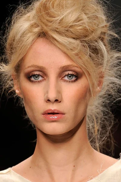 Look 70
